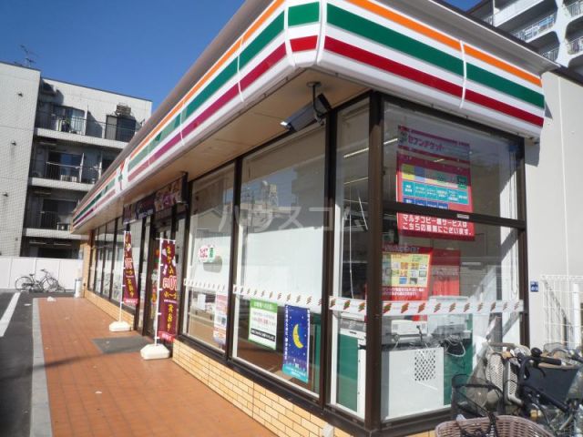 コンビニ　セブン-イレブン 板橋前野町１丁目店（コンビニ）まで619m
