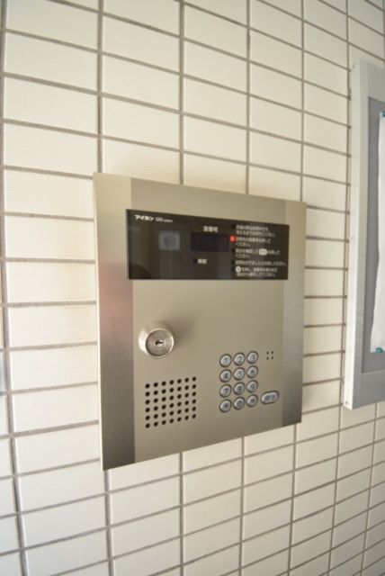 セキュリティ　★オートロック付き★