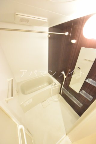 バス・シャワールーム　追い焚き付き！