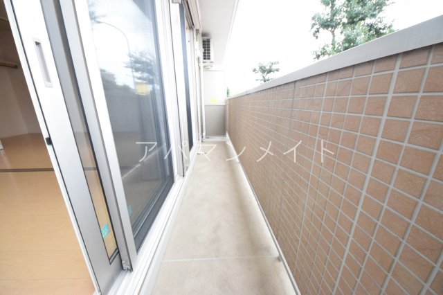 バルコニー　バルコニーあります