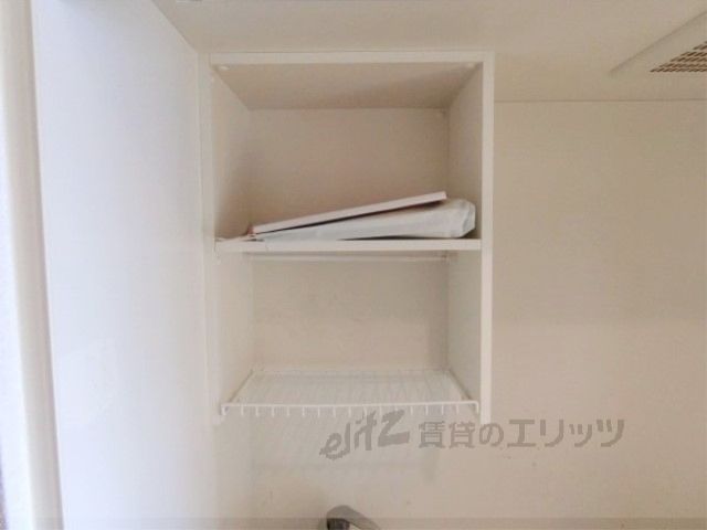 キッチン　上収納