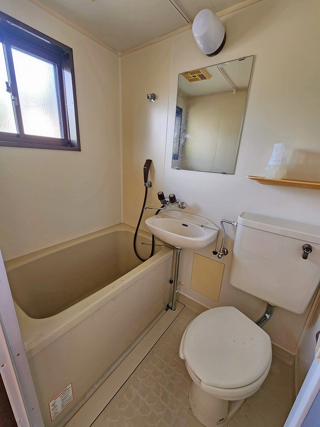 バス・シャワールーム