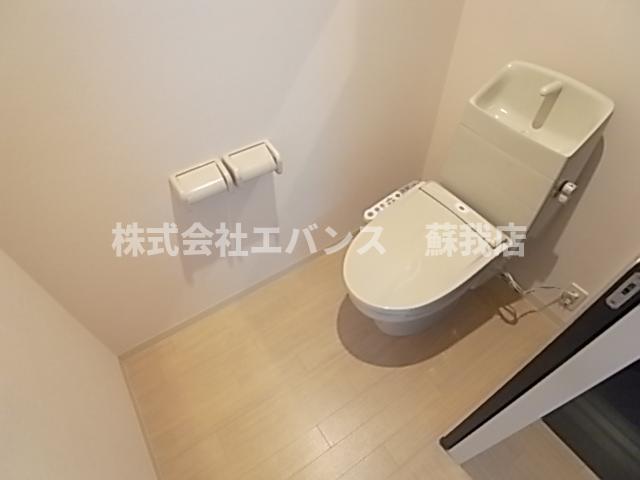 トイレ　清潔感のあるトイレです