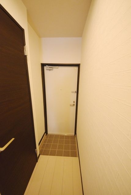 玄関　お問合せはタウンハウジングまで！※現地待合わせ相談可能