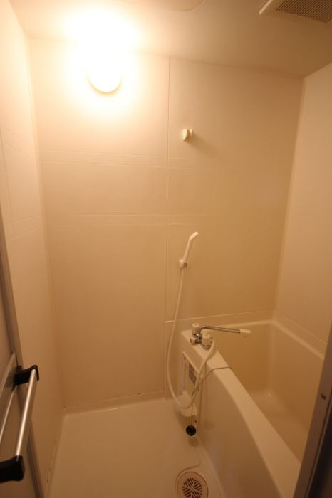 バス・シャワールーム　ゆったり過ごせるお風呂です