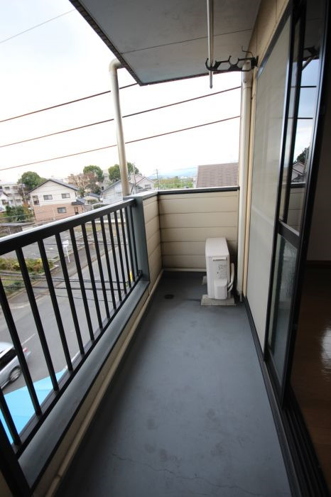 バルコニー　バルコニーがあります