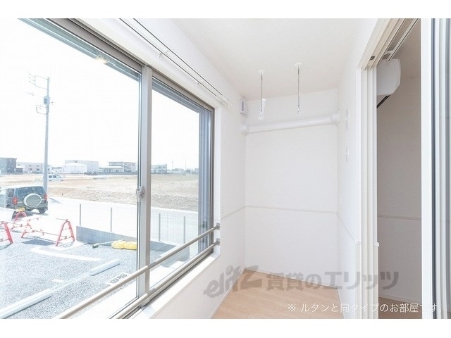 バルコニー　イメージ写真