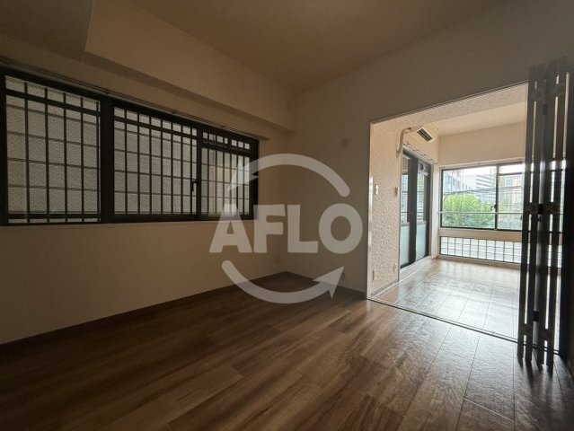 居室・リビング　シャトー弁天弐番館 リビング