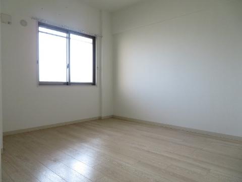 居室・リビング　寝室（イメージ）