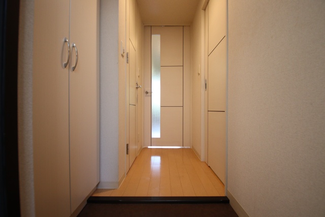 玄関　※別室の参考写真の為、現況優先です。