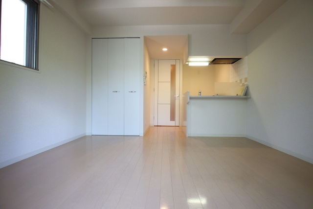 居室・リビング　※別室の参考写真の為、現況優先です。