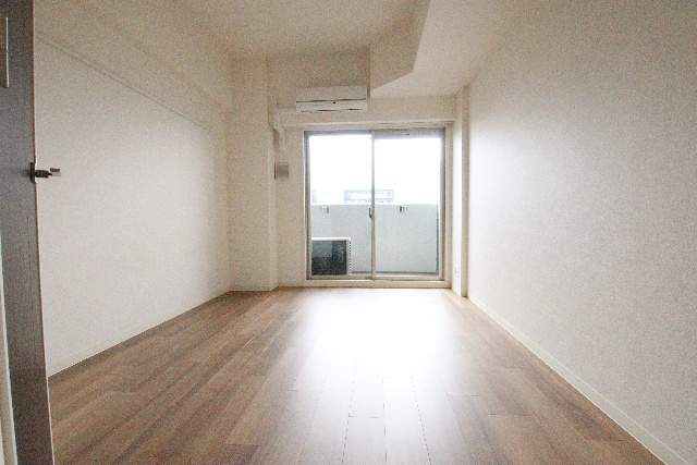 居室・リビング　※別室の参考写真の為、現況優先です。