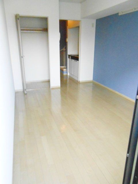 その他部屋・スペース　★★落ち着いた色のフローリングです★★