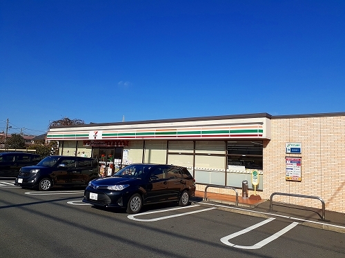 コンビニ　セブンイレブン　淵野辺本町４丁（コンビニ）まで350m