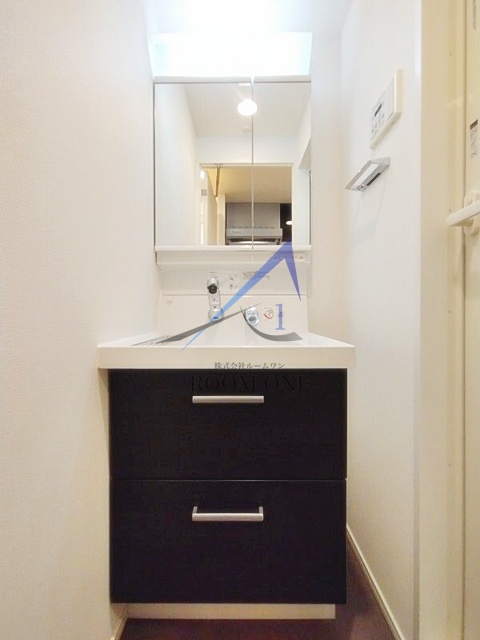 洗面設備　洗面台です。