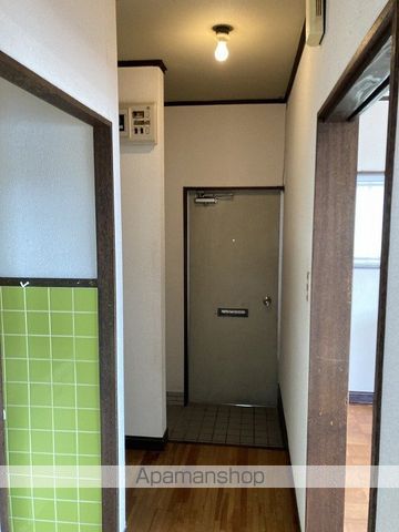 松永アパートの玄関写真
