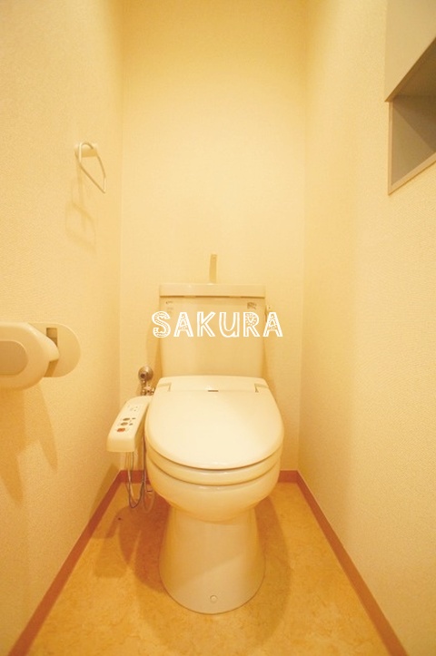 トイレ　落ち着いた色調のトイレです♪