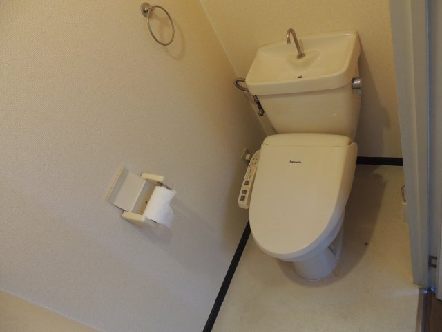 トイレ　清潔感のあるトイレ