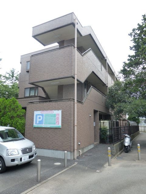 エントランス　★１階コンビニです★