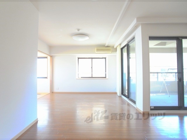 居室・リビング　リビング