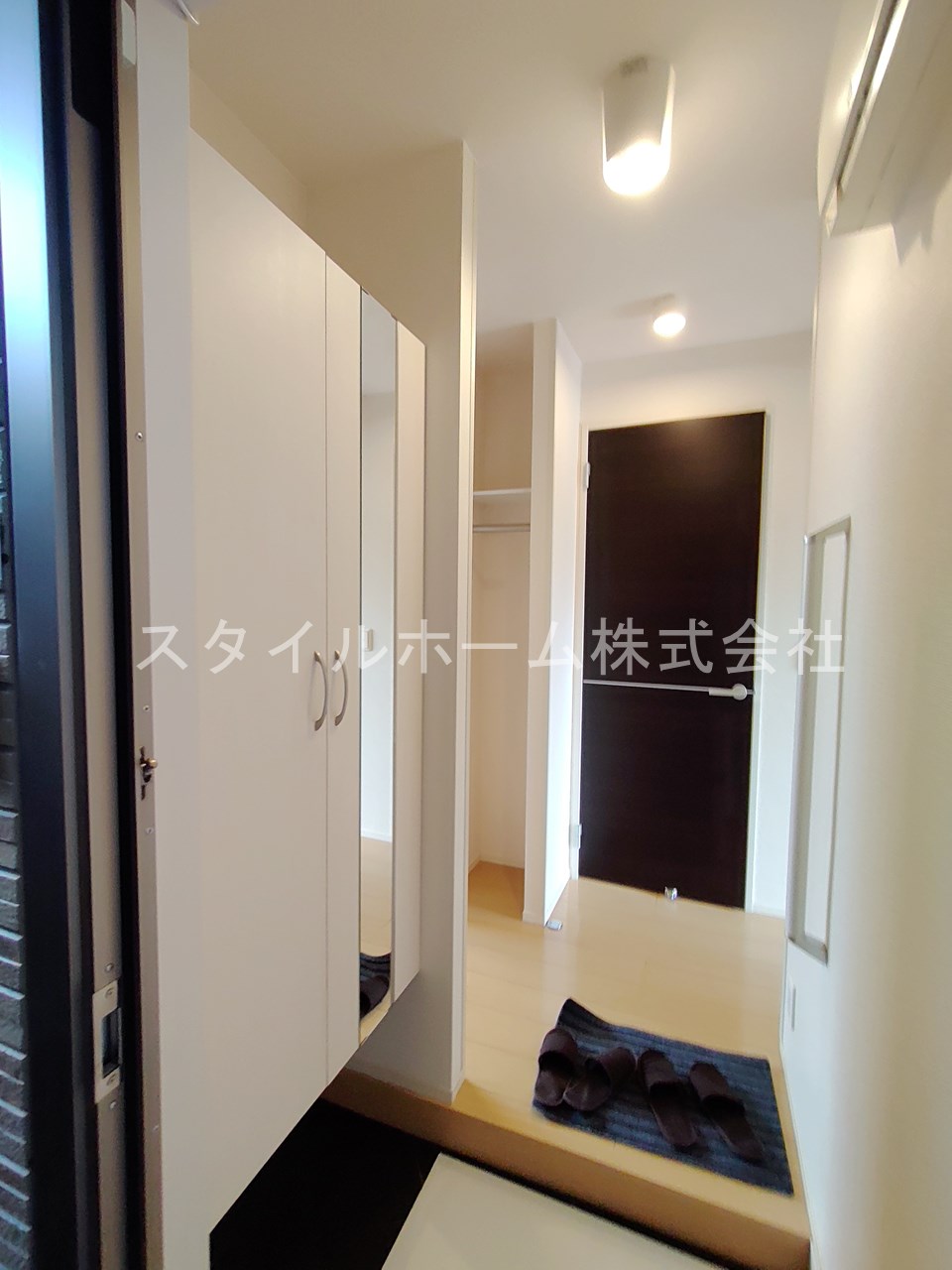 玄関　イメージ写真です。