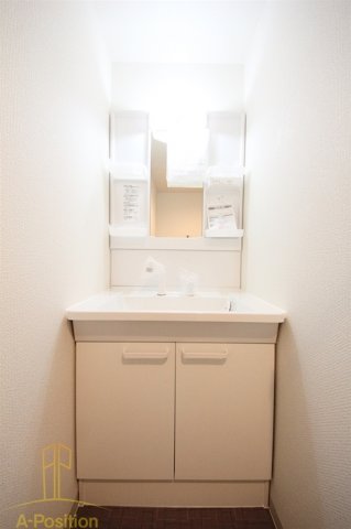 洗面設備　メゾンアルカディア