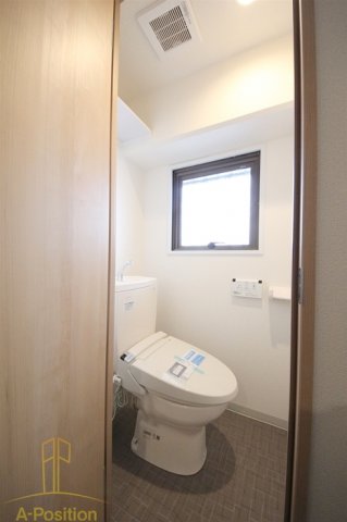 トイレ　メゾンアルカディア