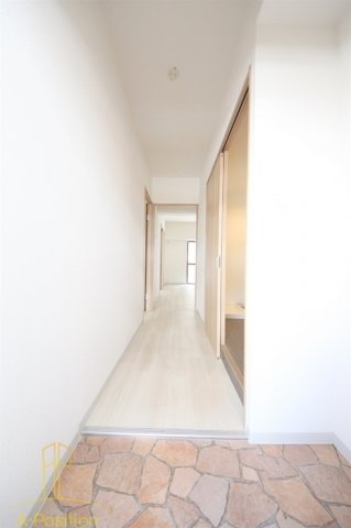 玄関　メゾンアルカディア