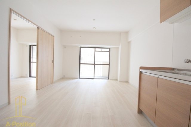 居室・リビング　メゾンアルカディア