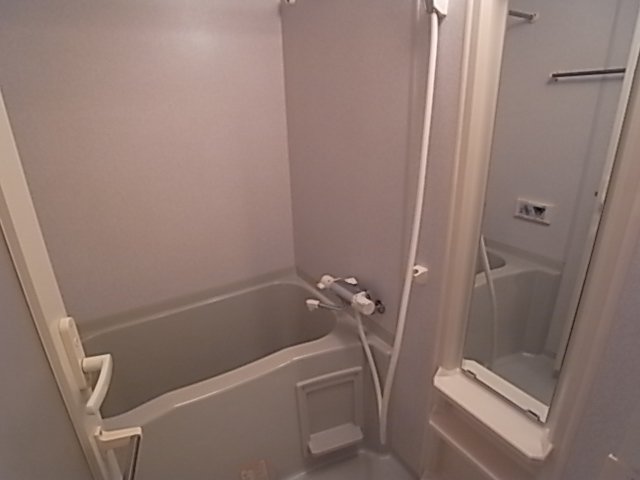 バス・シャワールーム　日々の暮らしに欠かせないお風呂です