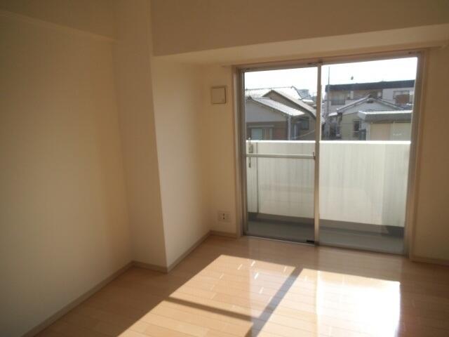 居室・リビング　※他のお部屋のお写真です。