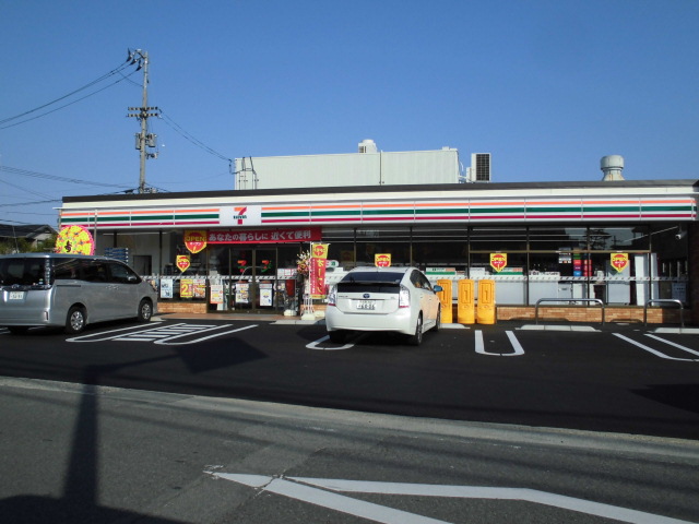 コンビニ　セブンイレブン（コンビニ）まで100m