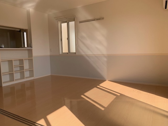 居室・リビング　南向きの明るいリビング