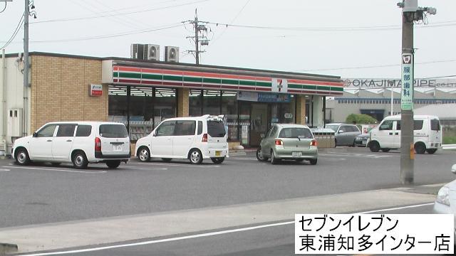 コンビニ　セブンイレブン（コンビニ）まで771m