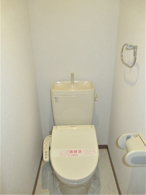 トイレ　☆洗浄機能付暖房便座☆