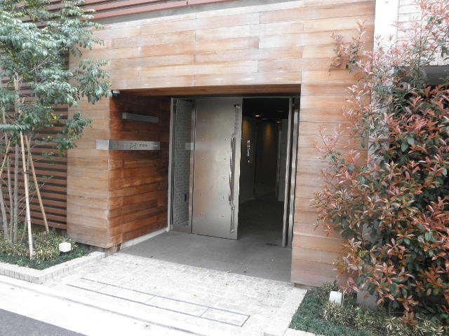 エントランス　部屋探しは株式会社　タウンハウジング　までお気軽にお問合せ…