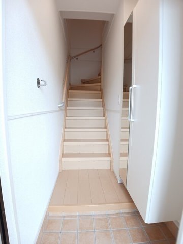 玄関　収納もある玄関です