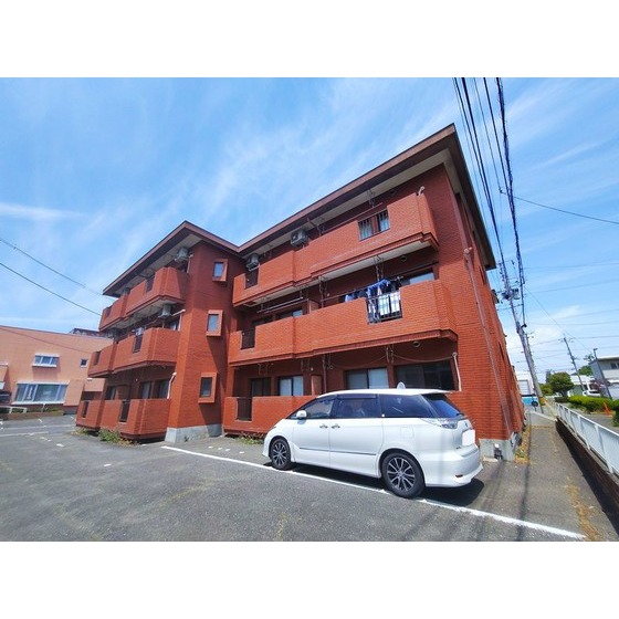 建物外観　丈夫な鉄筋コンクリート造マンションです♪