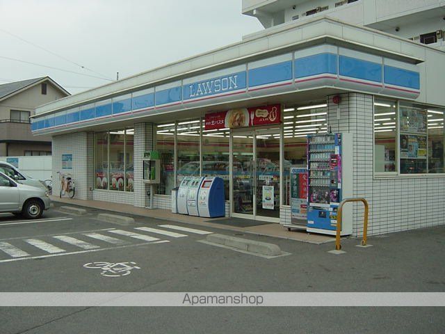 コンビニ　ローソン松山会津店（コンビニ）まで769m