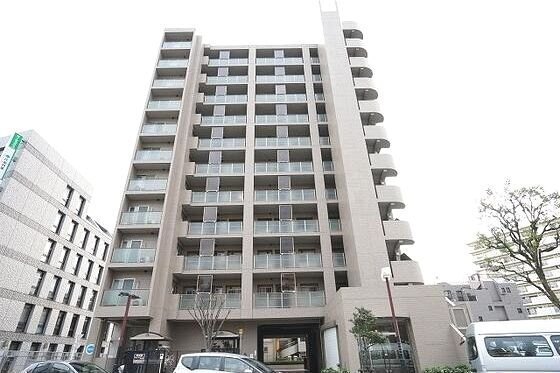 建物外観　オートロック完備