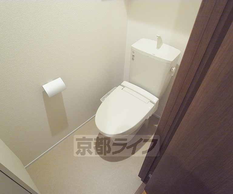 トイレ　ウォシュレットつきです