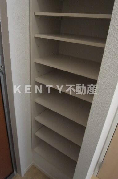 収納　ちょっとした収納スペースも充実しています