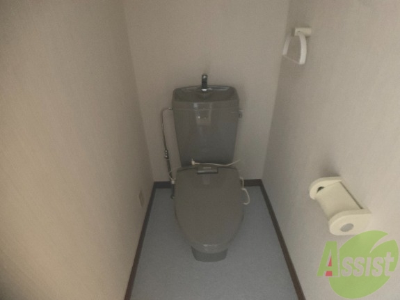 トイレ　トイレとお風呂が別なので清潔に使えて嬉しいですね。