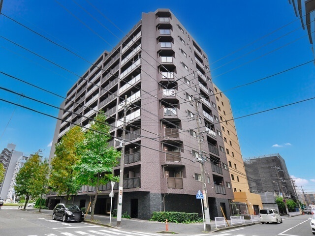 建物外観　外観タイル張りです