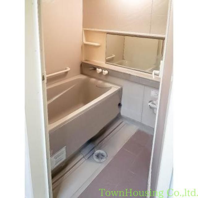 バス・シャワールーム　※写真は同タイプ住戸です。