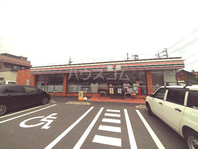 コンビニ　セブンイレブン 四日市富田３丁目店（コンビニ）まで2134m