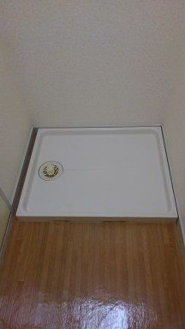 その他　★室内に洗濯機置場あります★