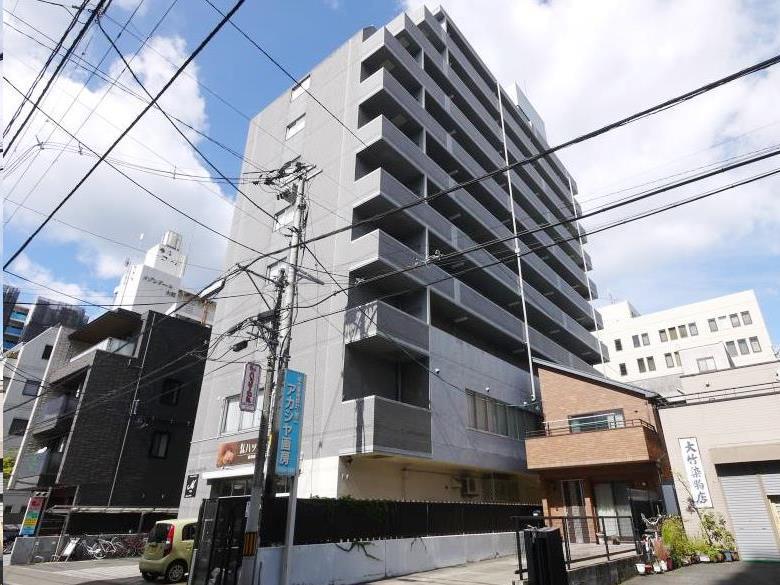 ロイヤルパーク大町の外観写真