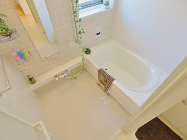 バス・シャワールーム　※別部屋の写真です。参考にして下さい。