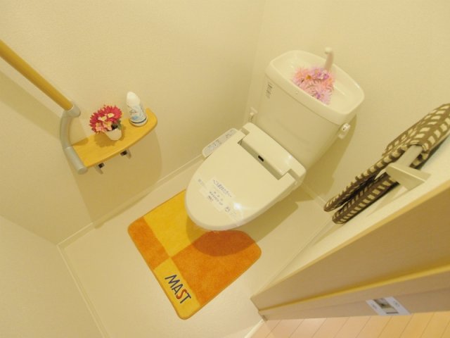 トイレ　※別部屋の写真です。参考にして下さい。
